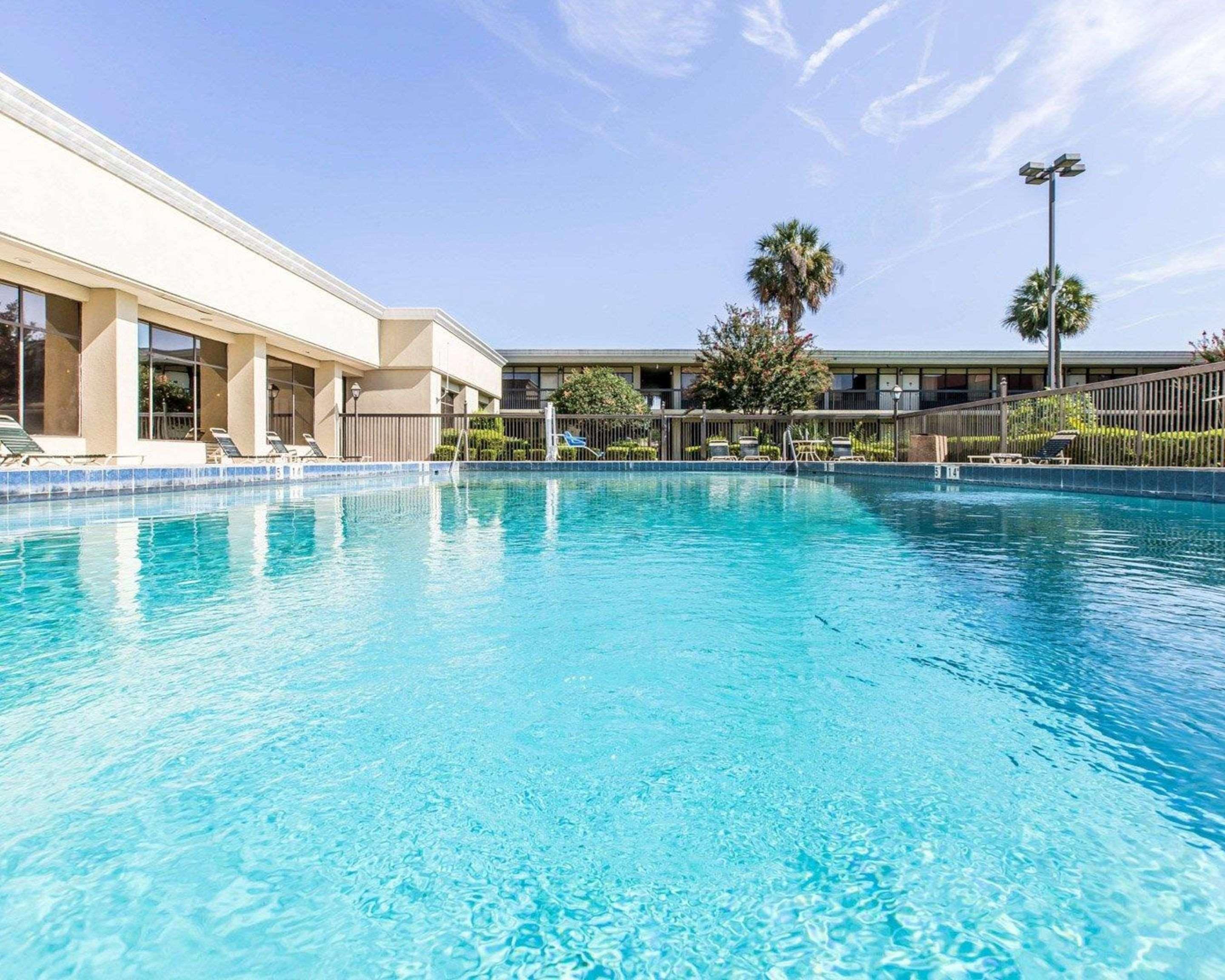 Quality Inn & Suites Waycross Exterior foto